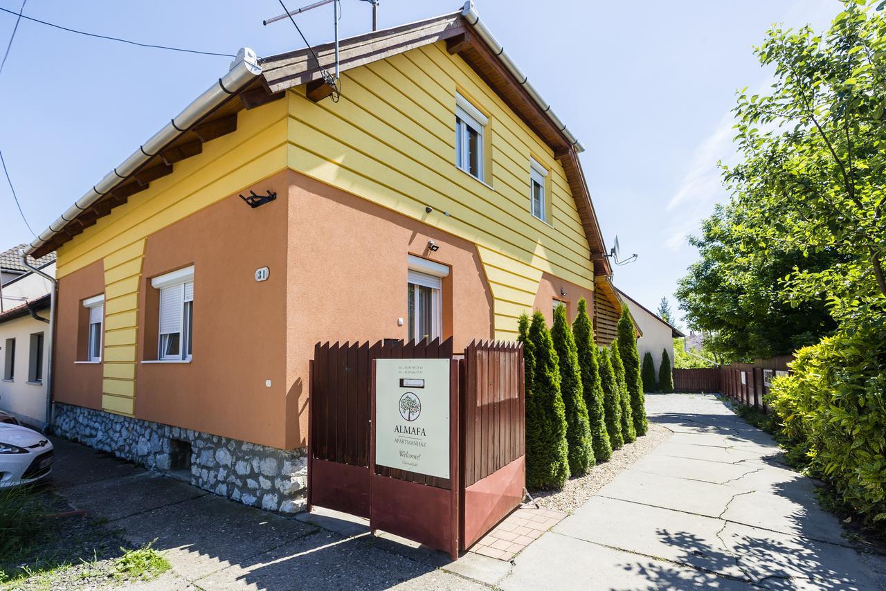 Almafa Apartmanhaz Eger Exterior photo